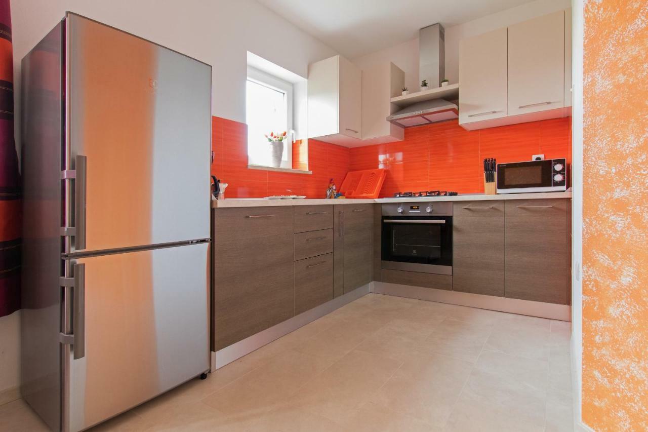 Apartment Valmas Pula Exterior photo