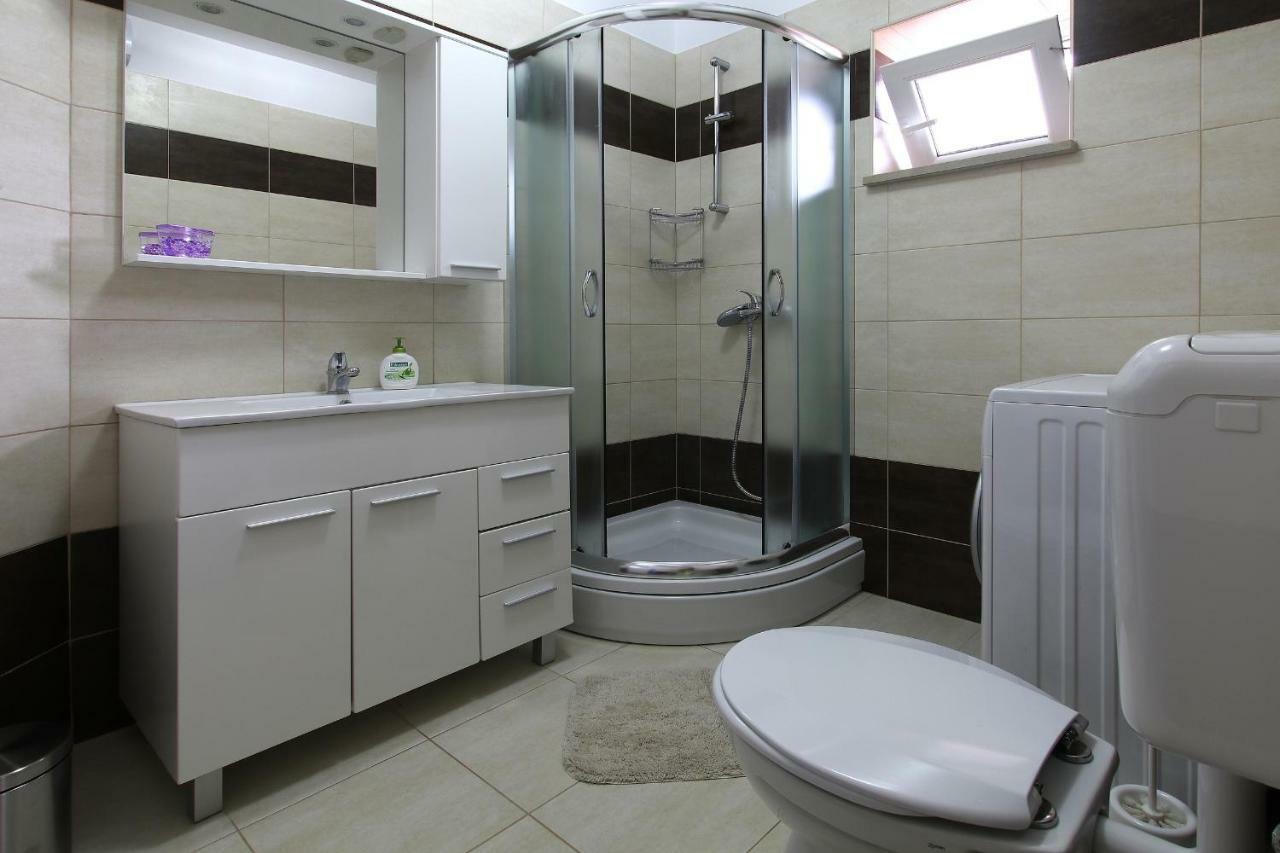 Apartment Valmas Pula Exterior photo